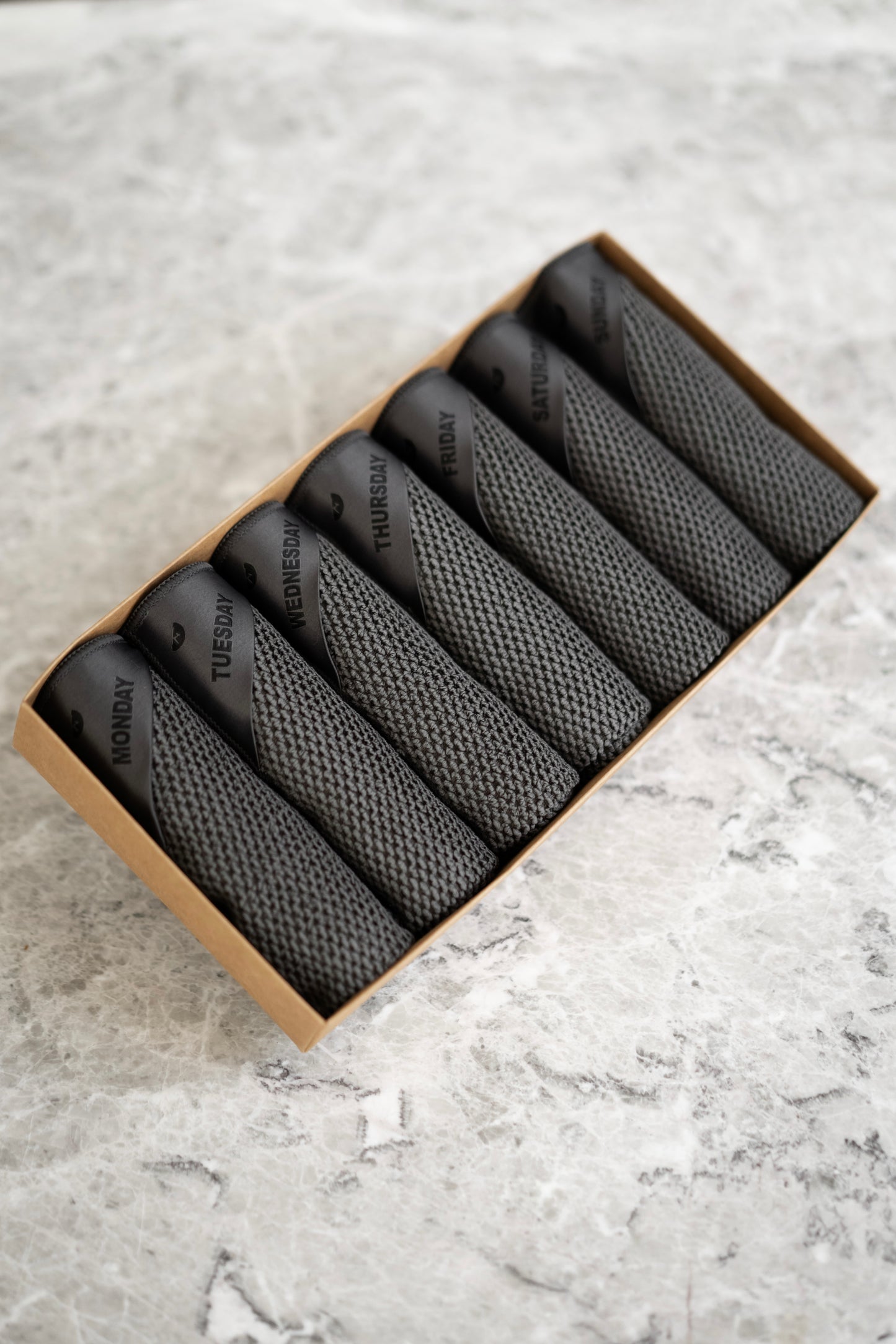 Charcoal | Klud Wafelmotief SET – 2 keukendoeken + 7dagen-vaatdoekjes