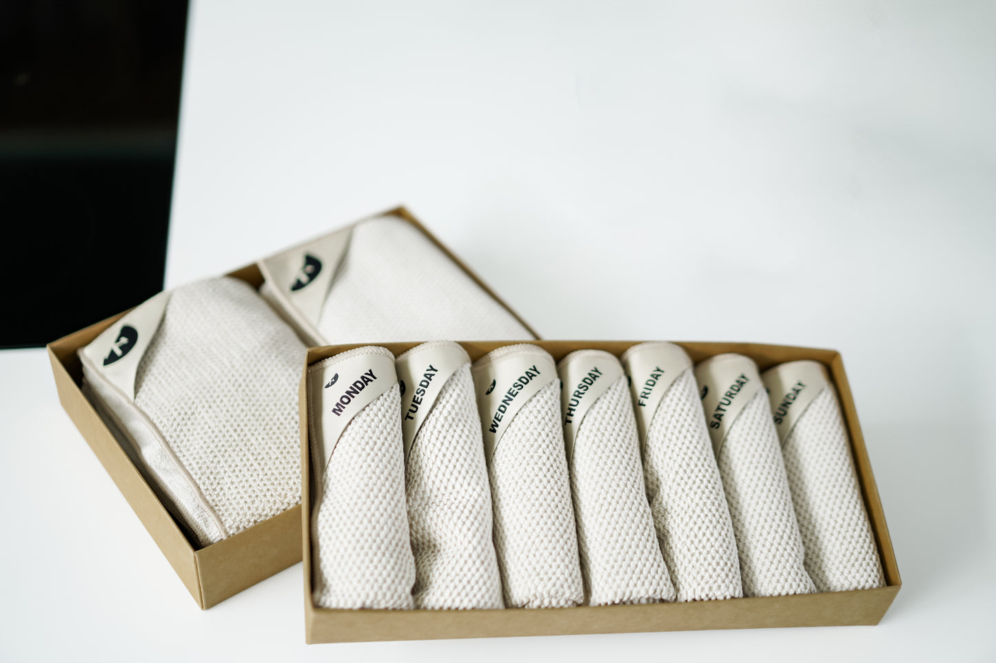 Almond | Klud Wafelmotief SET – 2 keukendoeken + 7dagen-vaatdoekjes